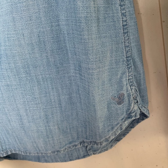 American Eagle Chambray Shirt - Picture 4 of 9